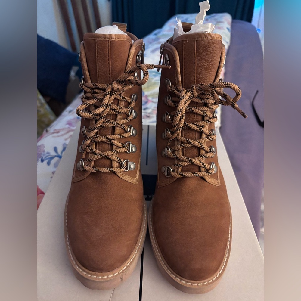 dolce vita whiskey nubuck Huey Hiker. Size 10.